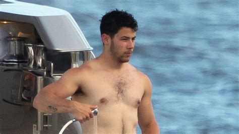 nick.jonas nipples|This Shirtless Nick Jonas Pic Has Fans Losing Their Minds